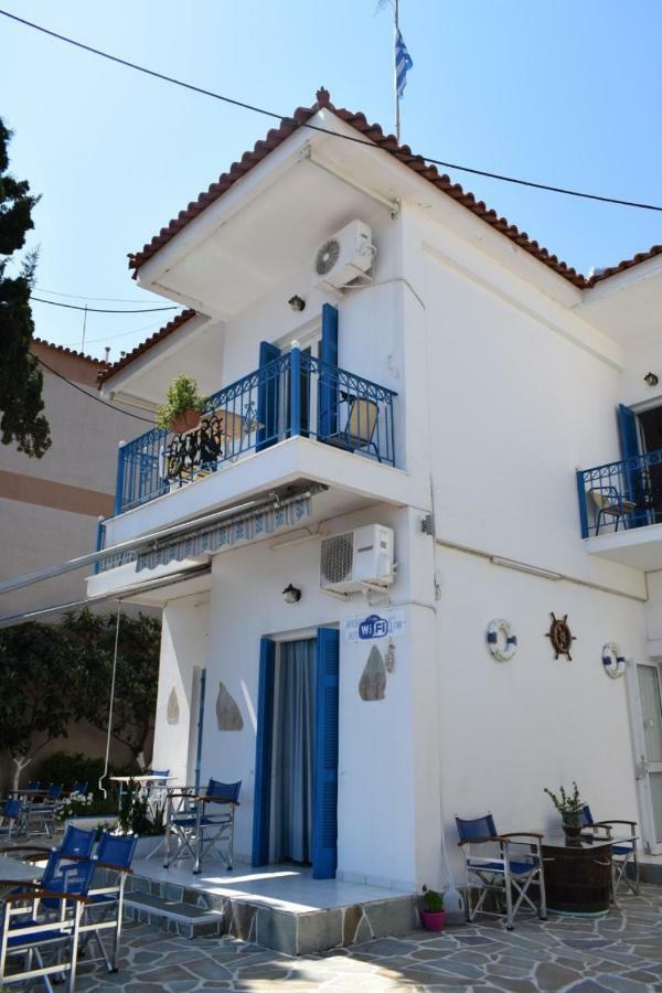 Oceanis Hotel Tirós Esterno foto